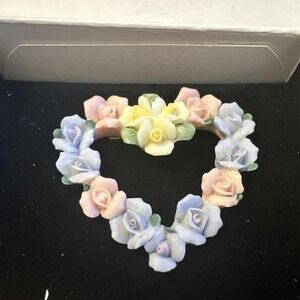 Vintage Avon Hearts And Flowers Pin Brooch In Box Spring Pastel 1998